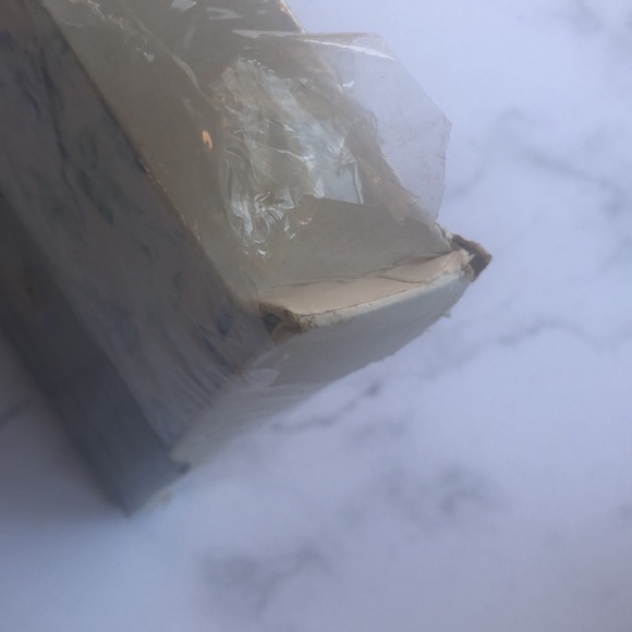 At Home With Martha Stewart Round and Square Table Cloth - Picture 4 of 5